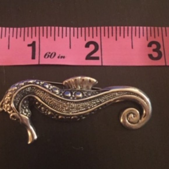 Elysium Inc Seahorse Sterling Silver Brooch - Picture 3 of 3